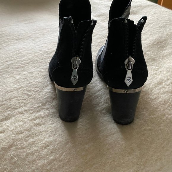 LADIES BOOTIES - Picture 2 of 6